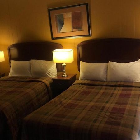 Moose Motel Smooth Rock Falls Exteriör bild
